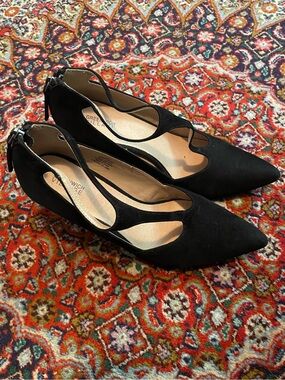 Greenwich Village - T-Strap Heels in Black - suede - Size 9